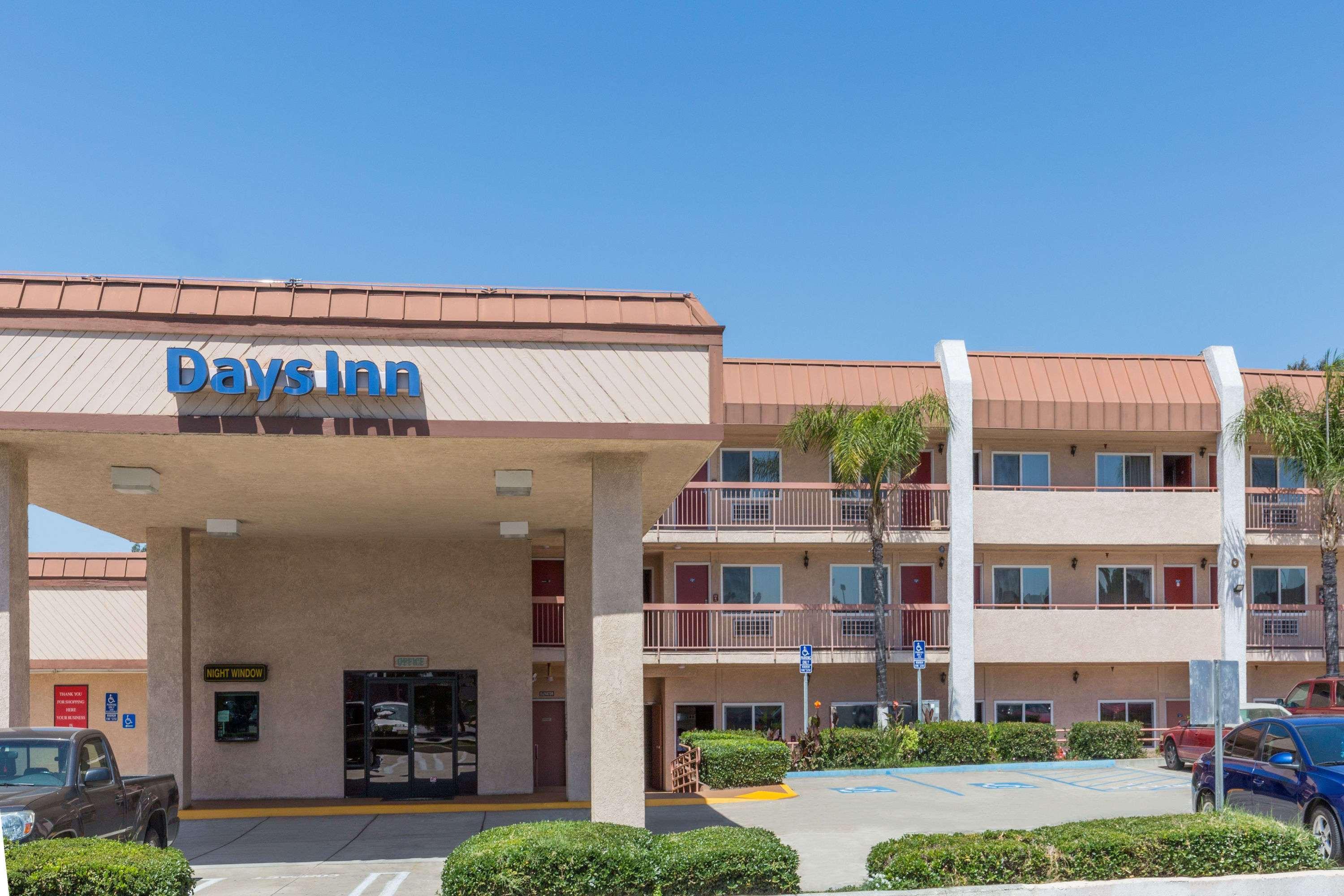 Days Inn By Wyndham Ontario Airport Dış mekan fotoğraf
