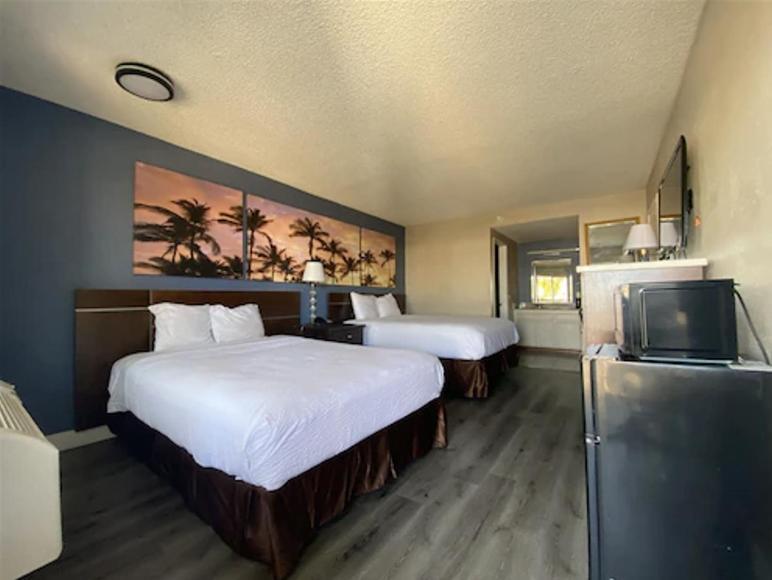 Days Inn By Wyndham Ontario Airport Dış mekan fotoğraf