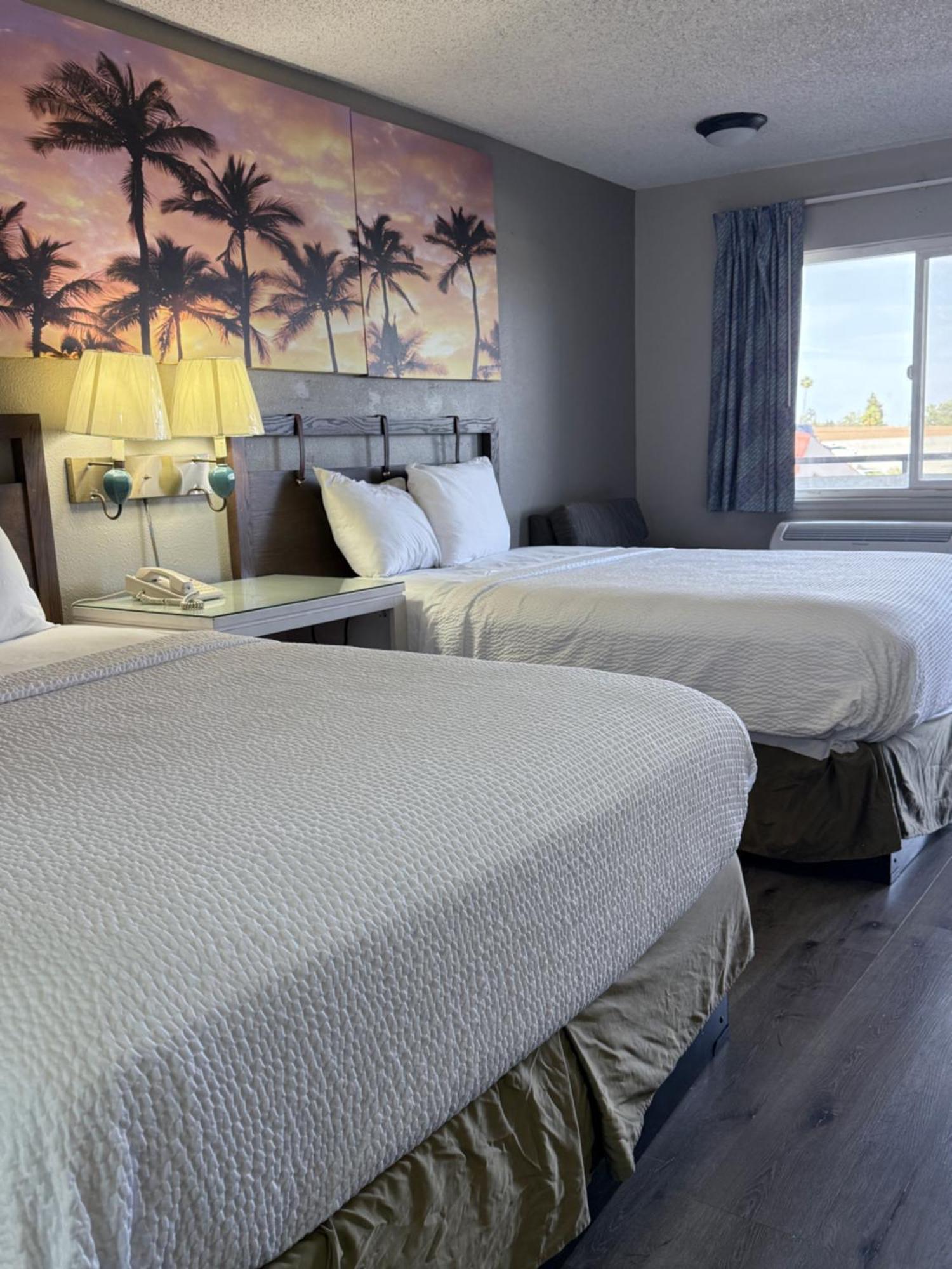Days Inn By Wyndham Ontario Airport Dış mekan fotoğraf