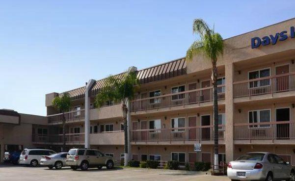 Days Inn By Wyndham Ontario Airport Dış mekan fotoğraf